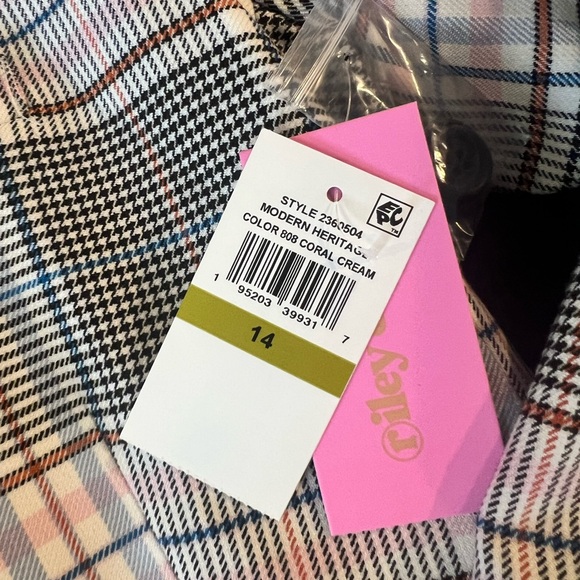 Riley & Rae women’s Plaid Blazer with Button Details NWT sz 14 cream, pink, blue - Picture 3 of 4